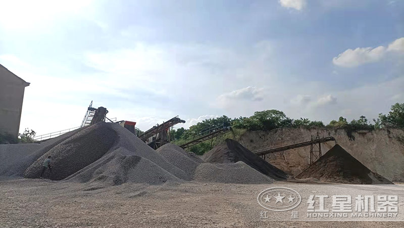 碎石機(jī)加工石頭視頻，全套設(shè)備多少錢