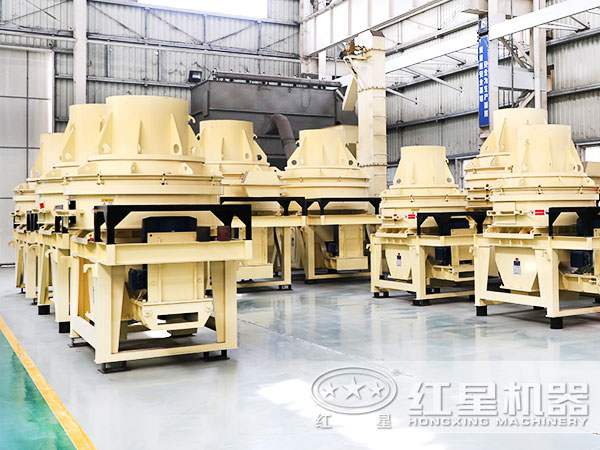 伊利石制砂機(jī)車(chē)間實(shí)拍