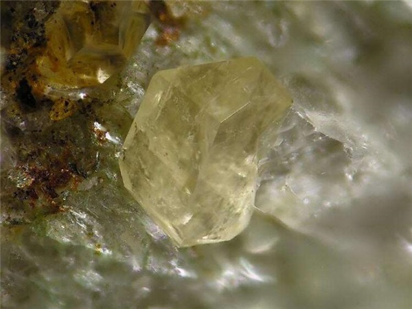 磷釔礦